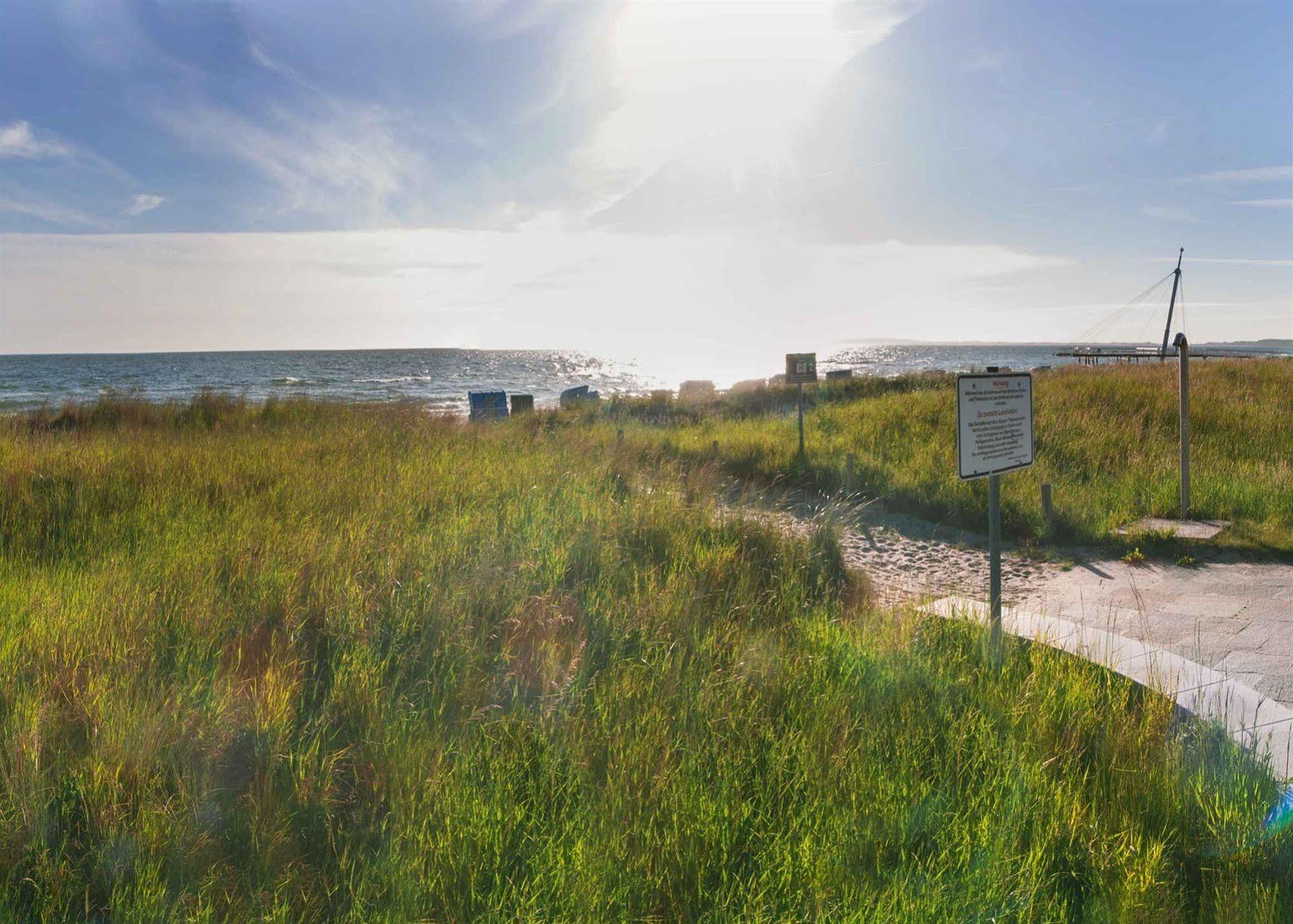 Hotel Haus Am Meer Hohwacht Bagian luar foto